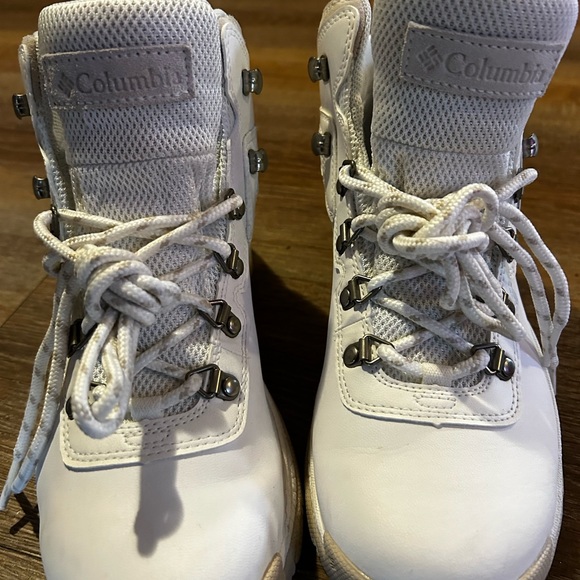 Columbia womens Newton Ridge Plus Hiking Boot - Picture 6 of 6